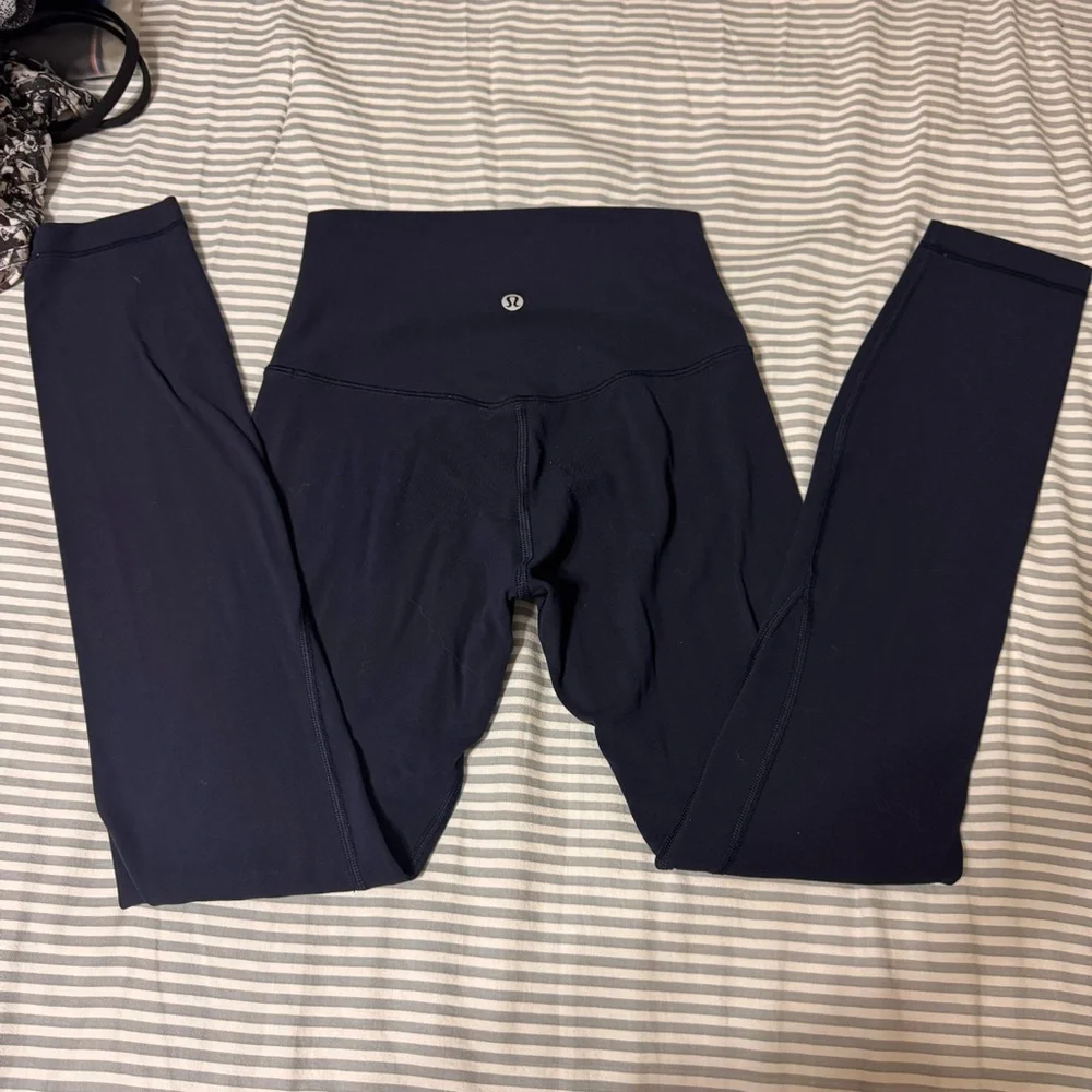 Lululemon Align Pant II *25" - wear on behind - Picture 3 of 8